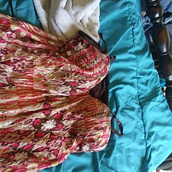 Shirt - Picture 2 of 3